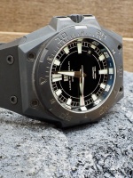 Linde Werdelin Hard Black Elemental Biformeter *Limited Edition*